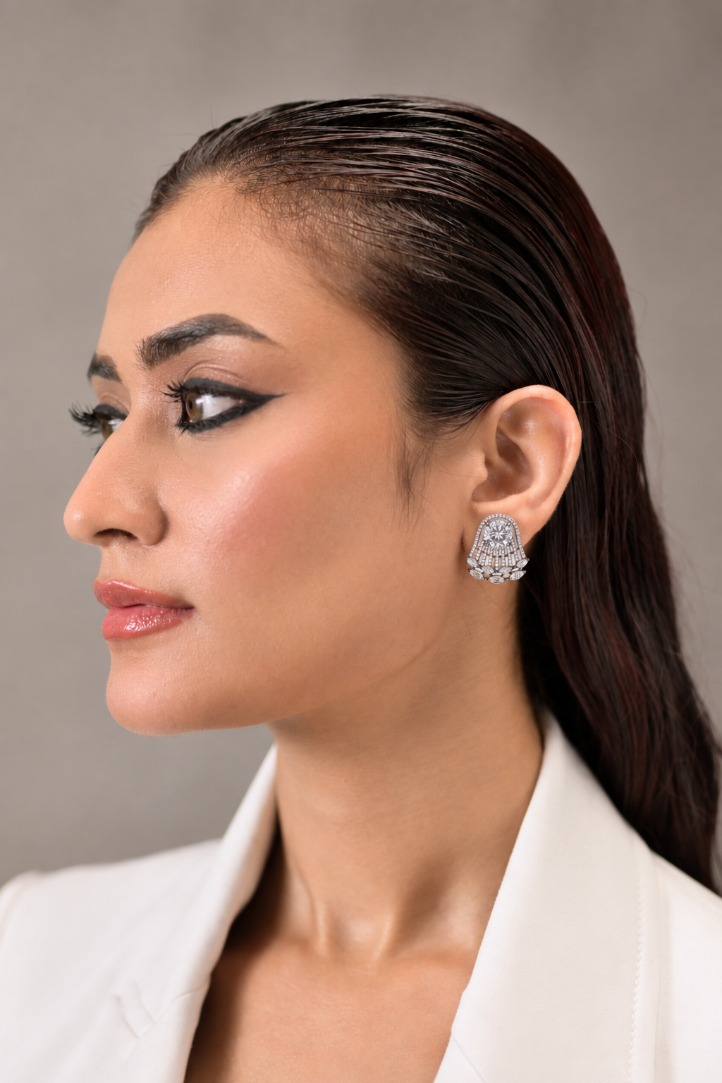 Lumière Éventail Stud Earrings